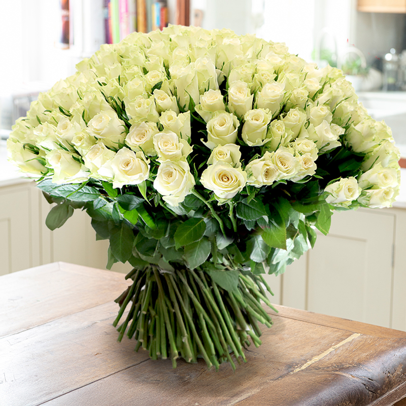 200 White Roses Delivered - Bouquet Roses - Next Day Flower Delivery UK - Blossoming Gifts