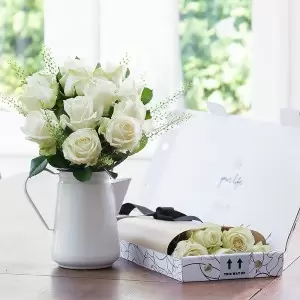 Letterbox 12 White Roses