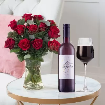 12 Luxury Red Roses & Cournon Lafleur Malbec