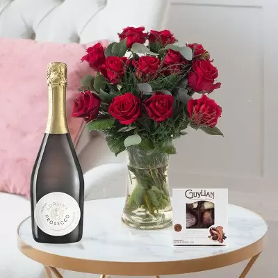 12 Luxury Red Roses, Prosecco & 65g Chocolates