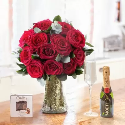 12 Luxury Red Roses, Mini Moët & 65g Guylian Chocolates