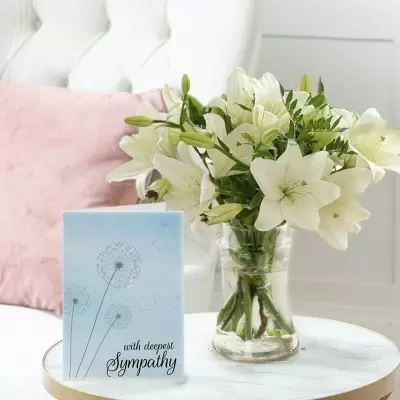 Casblanca Lily bouquet, Vase & Sympathy Card